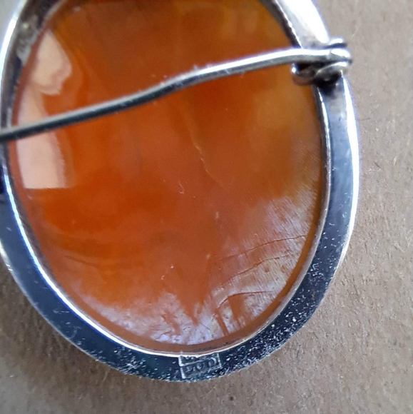 Three Grace's cameo - Picture 3 of 3